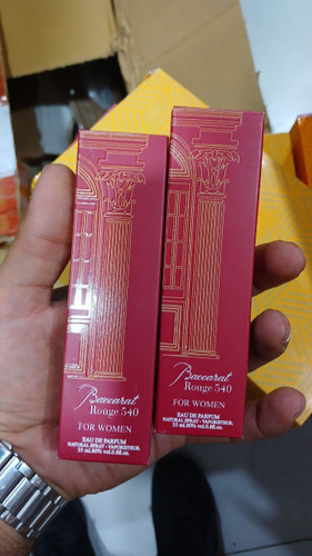 ادکلن باکارات رژ